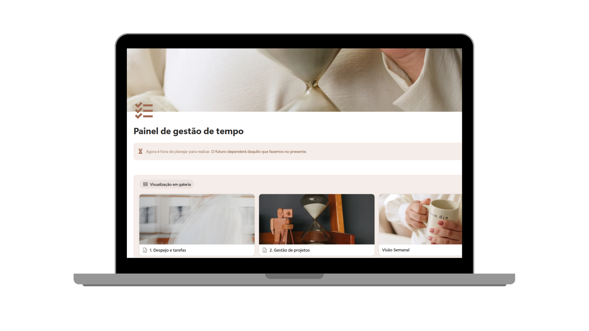 Painel de implementação do Planeje e Faça aberto em um notebook